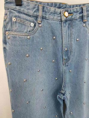 Gwiazda jak szpilki na nogach Denim Bottom dla unikalnego, wyróżniającego się wyglądu