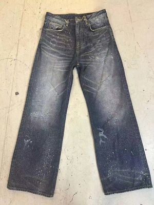 Vintage inspirowane farbą Design Splatter Denim Do dąbnego Edgy wygląd